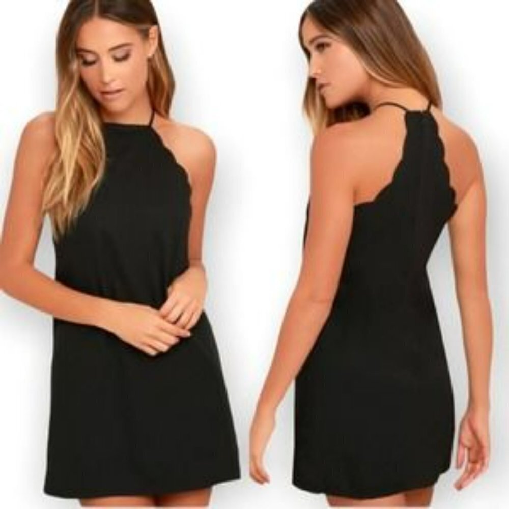Lulu's Endlessly Endearing Scalloped Hem Halter ID20167